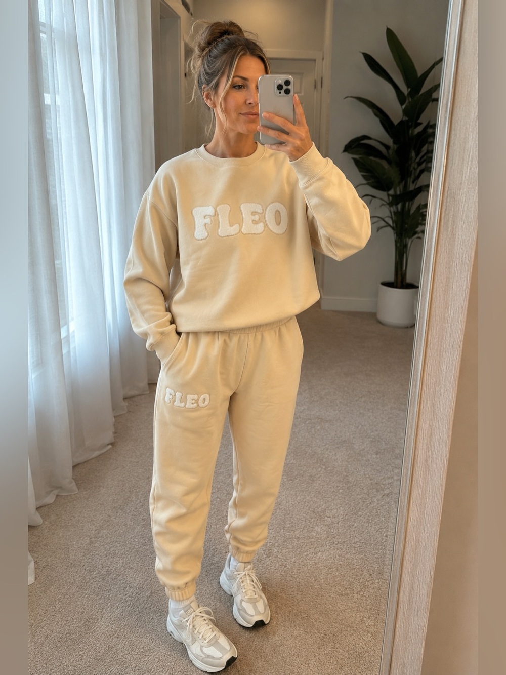 F180. FLEO | Weekender Jogger - Oatmeal - M